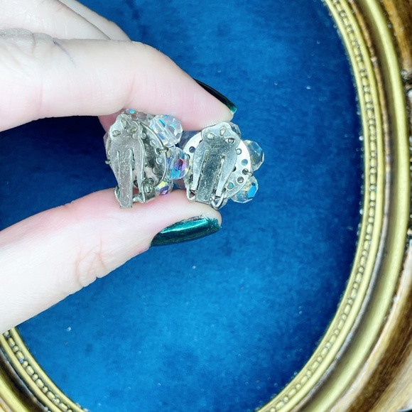 33. Vintage AB Crystal Silvertone Clip-On Earrings - Picture 4 of 4